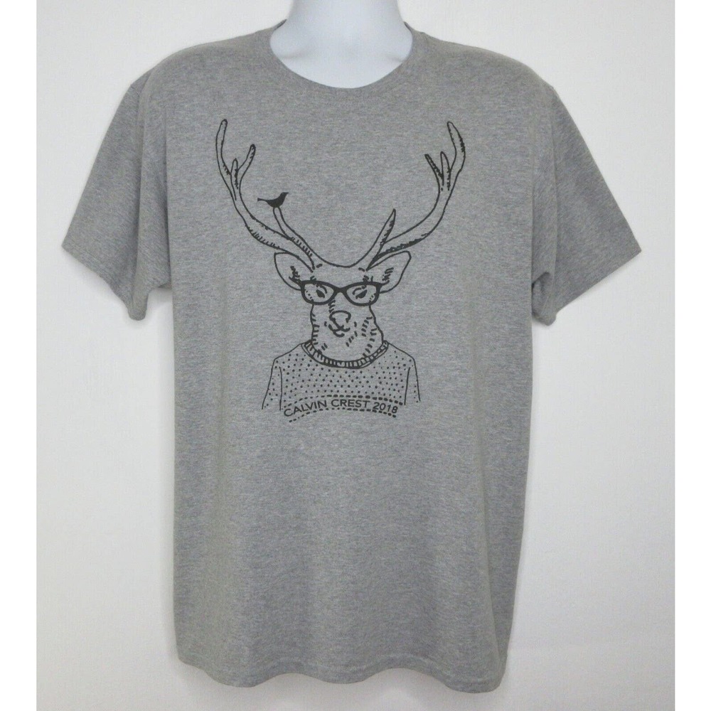 Calvin Crest Camp 2018 Mens L Gray T Shirt Deer Wearing Glasses Anthropomorphic